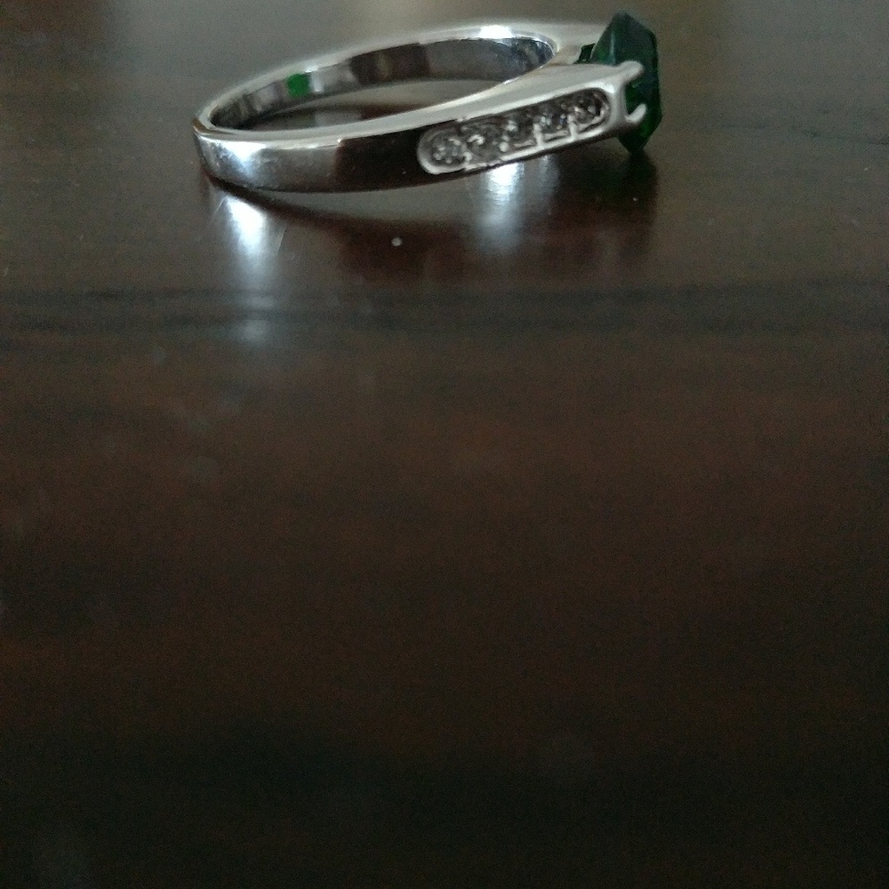 Ring - Picture 2 of 2